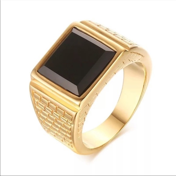 Gold n black cuban iced out ring - Picture 2 of 2